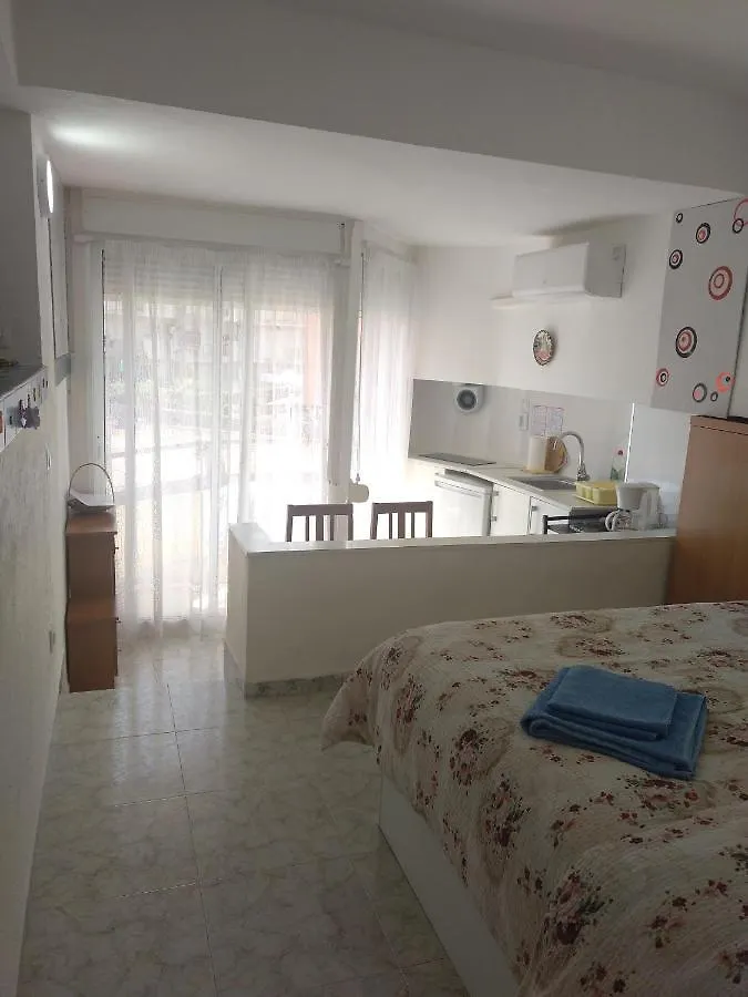 Apartamento La Pineda Beach Studio Near Port Aventura